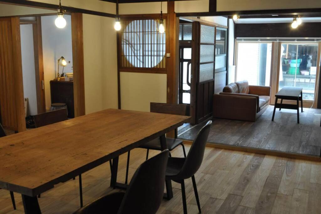 呼子の港路地の古民家一棟貸切宿梵soyogi Karatsu Eksteriør billede
