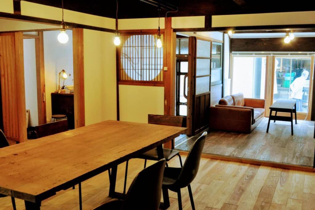 呼子の港路地の古民家一棟貸切宿梵soyogi Karatsu Eksteriør billede